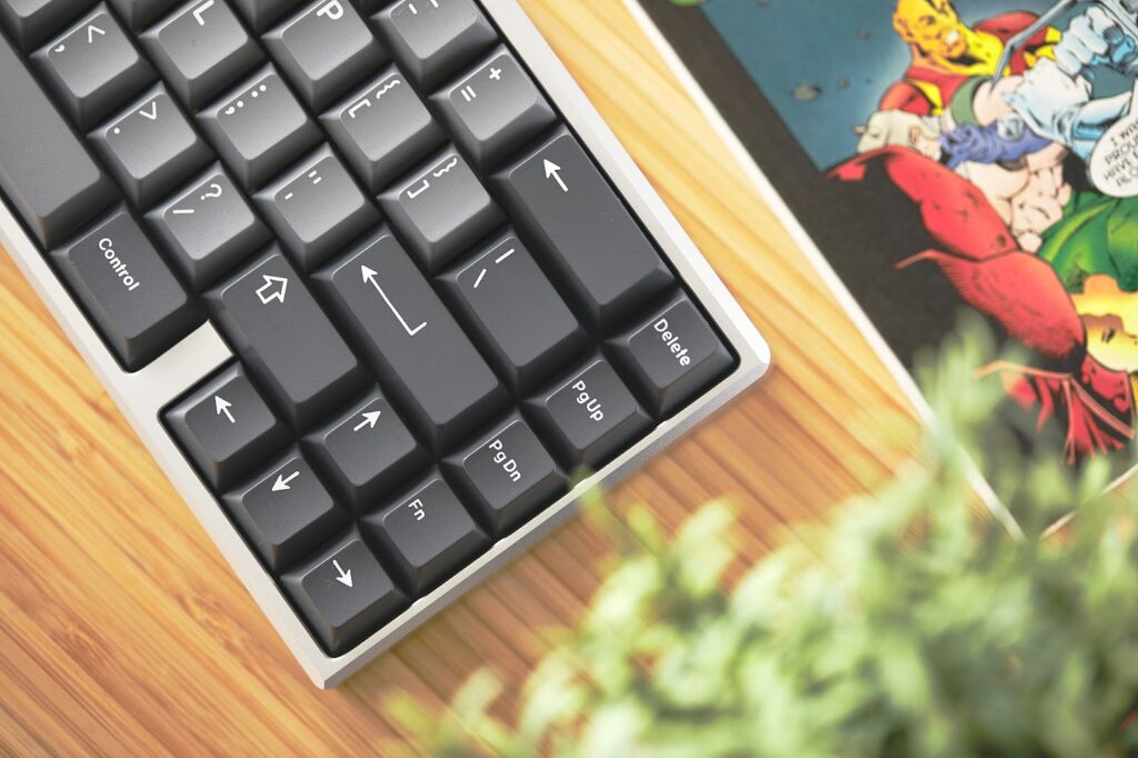 Angel 65% keyboard for FPS games