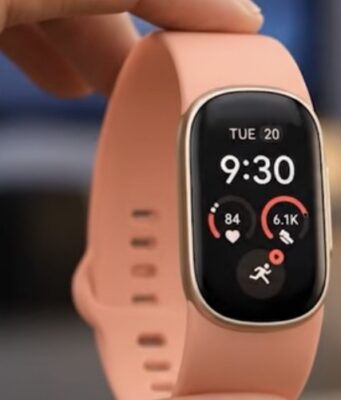 Leaked Photos Appear to Show Google’s Fitbit Edge, a Screened Watch the Company Still Has Not Confirmed Leaked Photos Appear to Show Google’s Fitbit Edge, a Screened Watch the Company Still Has Not Confirmed